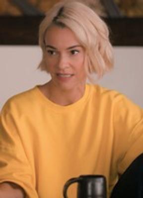 Leisha Hailey Breasts Bush 274170