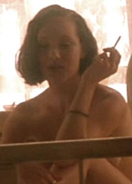 Simone-Élise Girard Nude 245772