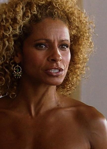 Michelle Hurd Nude Photos 233613