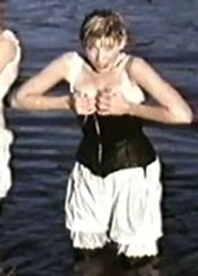 Michelle Collins Breasts 252693