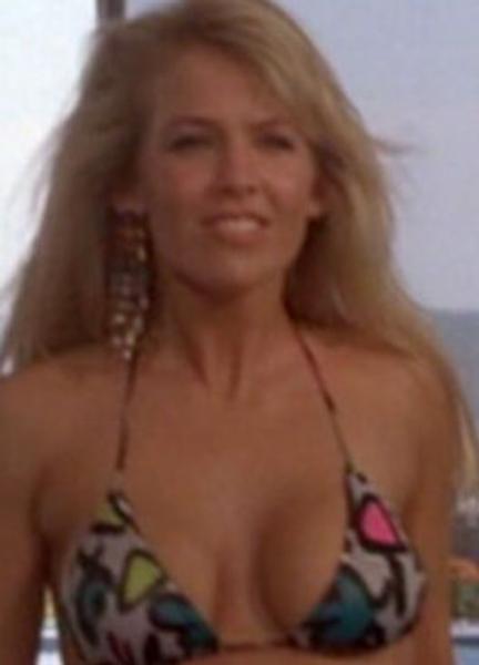 Eloise DeJoria Nude Scenes 238359