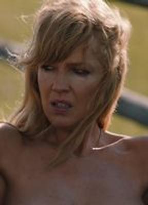 Kelly Reilly Bikini Breasts 218109