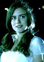 Alice Dwyer Childhood Star Bikini Breasts 56614