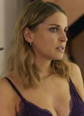 Amy Huberman Breasts Bush 220938