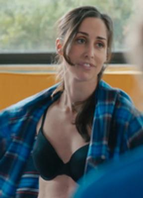 Catherine Reitman Bikini Breasts 216456