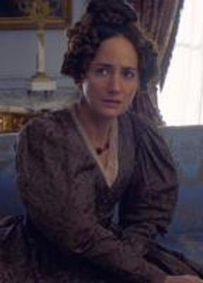 Lydia Leonard Breasts Lesbian 270579