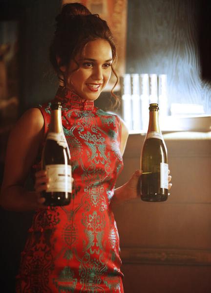 Summer Bishil Sexy Photos 221889