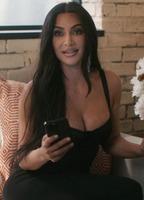Kim Kardashian Bikini Breasts 289862