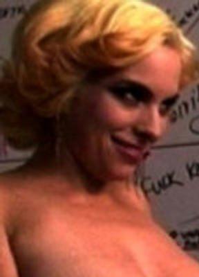 Danielle Munro Breasts Bush 263169