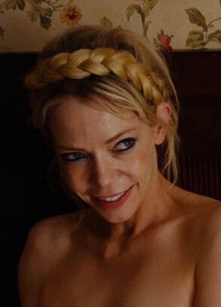 Riki Lindhome Nude Photos 219381
