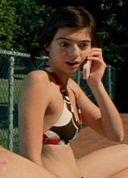 Kate Micucci Nude 227100