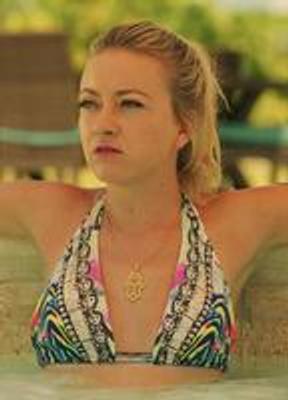 Meredith Hagner Bikini Body Double 291127