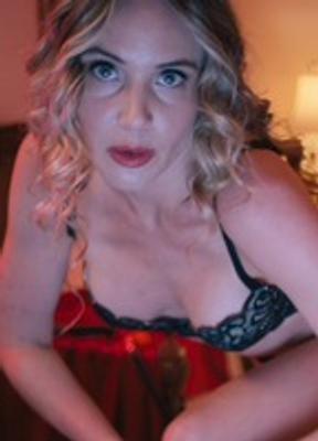 Leah Pipes Sexy Underwear 285000