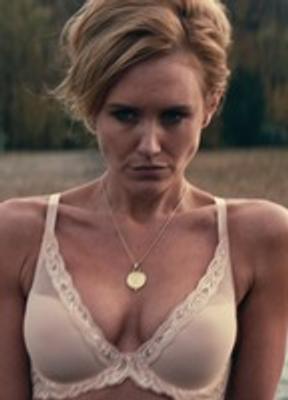 Nicky Whelan Model Bikini Breasts 226701