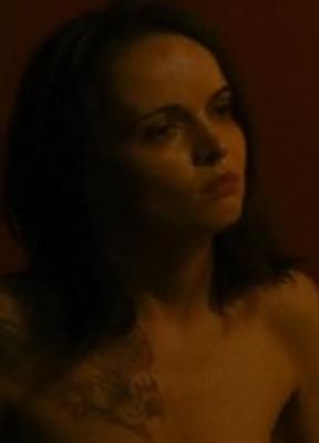 Reyna de Courcy Breasts Lesbian 288712
