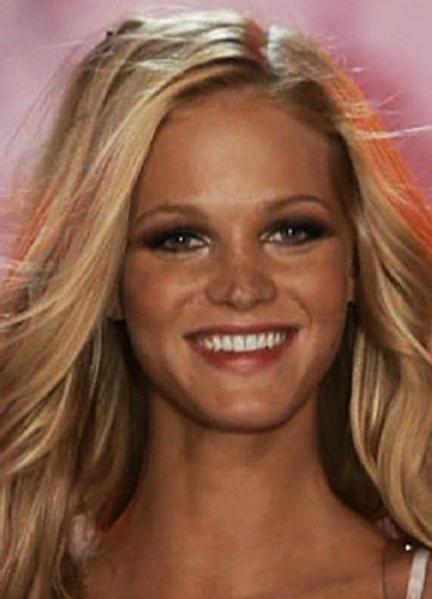 Erin Heatherton Nude Scenes 245799