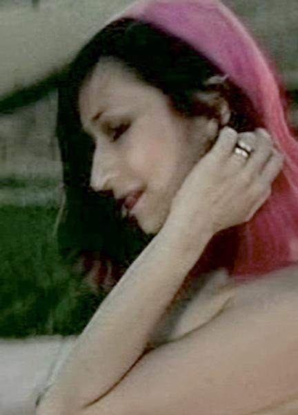 Mnislahi Suicide Nude 259164