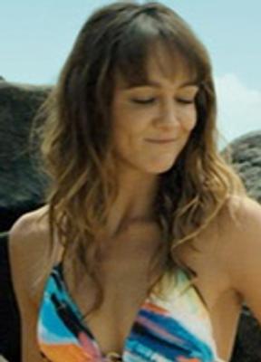 Sharni Vinson Bikini Breasts 239310