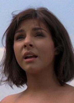 Roxanne Pallett Bikini Breasts 231345