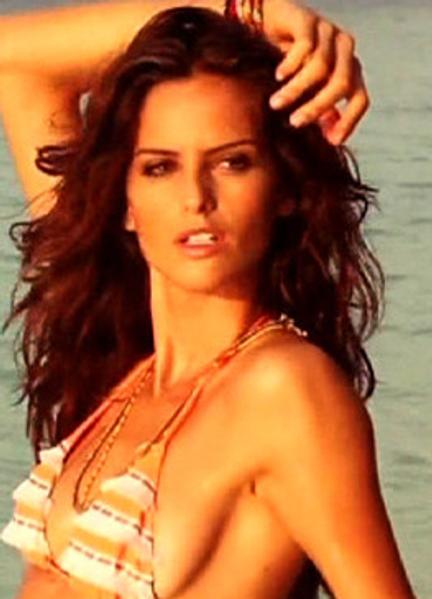 Izabel Goulart Sexy Photos 231357