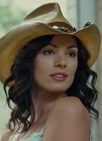 Daisy Betts Bikini Sexy 252435