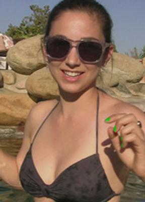Molly Ephraim Bikini 216552