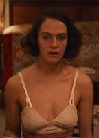 Jessica Brown Findlay Breasts Butt 283548