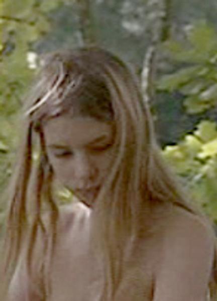 Pauline Acquart Nude 250620