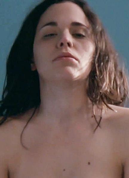 Lucy Egerton Nude Scenes 288923