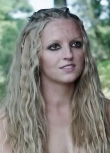 Maude Hirst Nude Photos 233217