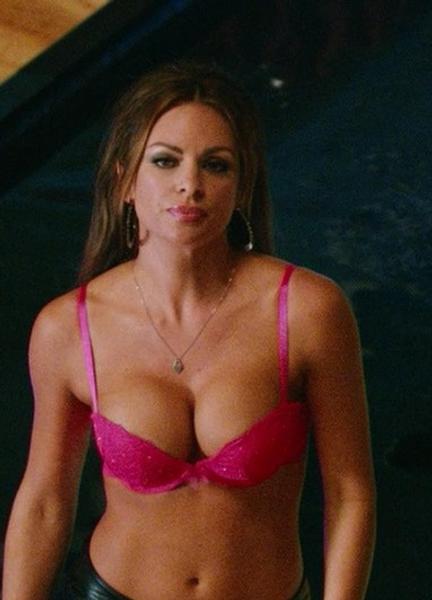 Julie McGee Sexy Photos 252333