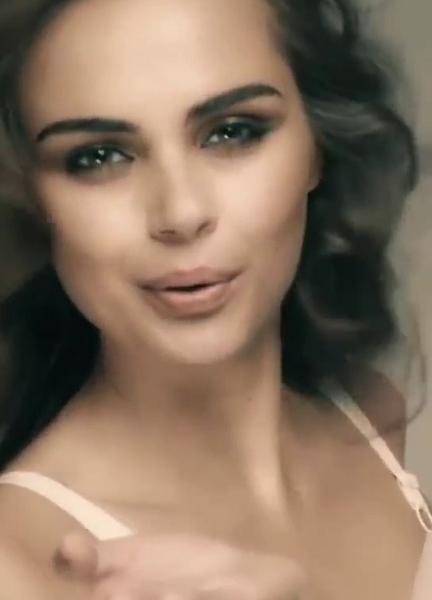 Xenia Deli Naked 246690