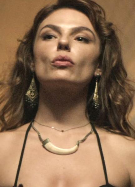 Isis Valverde Nude Scenes 289687