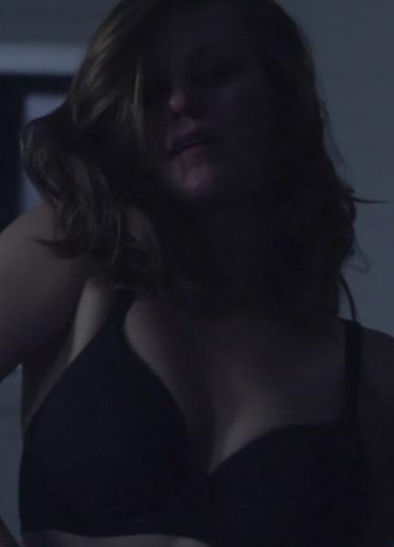 Sexiest Cassidy Freeman Scenes 227439