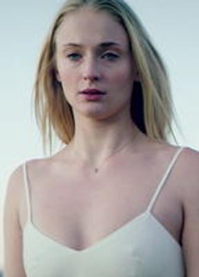 Sophie Turner Bikini Breasts 280229