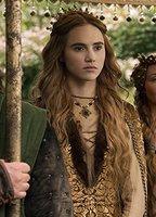 Suki Waterhouse Bikini Breasts 221589