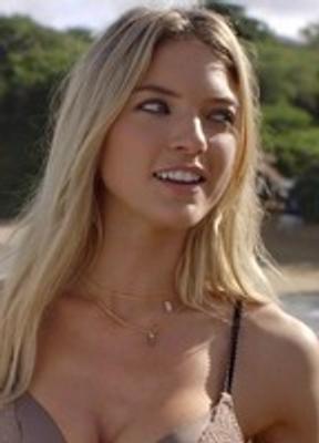 Martha Hunt Bikini Sexy 244266