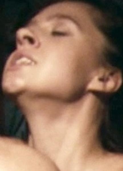Juliet Tondowski Nude Scenes 289195