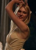 Allegra Carpenter Bikini Sexy 261372