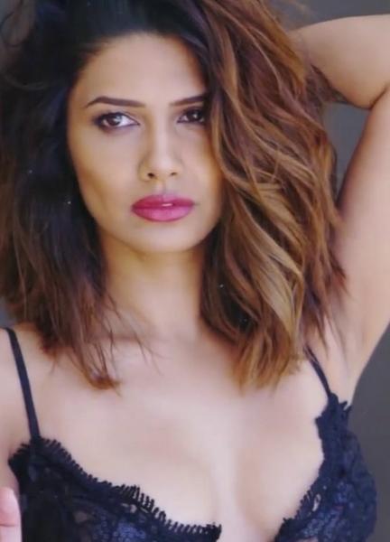 Sexiest Nosheen Phoenix Scenes 252291