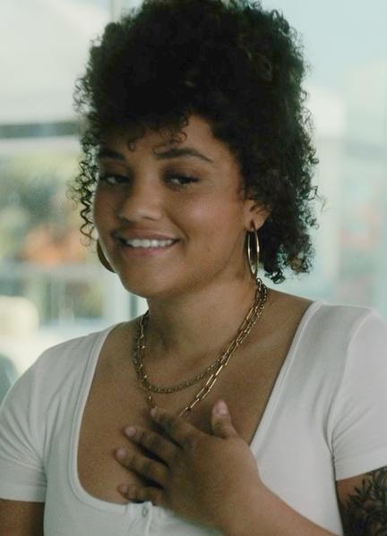 Kiersey Clemons Naked 289922
