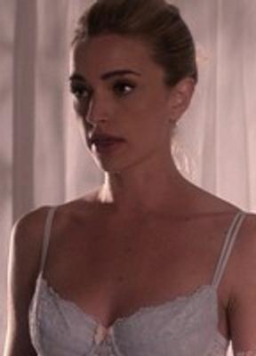 Brianne Howey Bikini Lesbian 225717