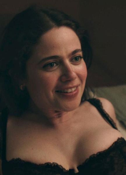 Molly Gordon Nude Photos 293241