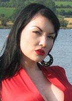 Dahlia Dark Breasts 203922