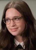 Gideon Adlon Bikini Lesbian 219261