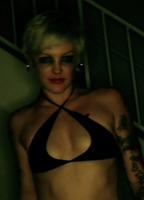 Liz Manning Bikini Breasts 211539