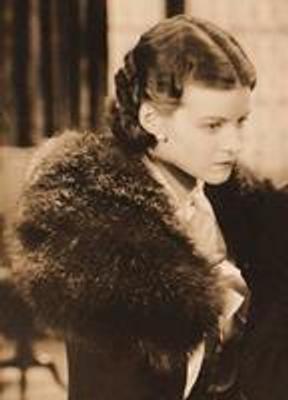 Elizabeth Young Lesbian 222084