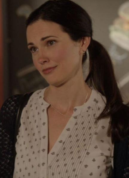 Laura Mennell Hot Scenes 221742