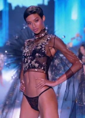 Sexiest Jourdana Phillips Scenes 219927