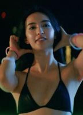Taylor Tran Bikini 219816
